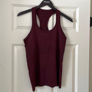 Maroon Lululemon workout tank